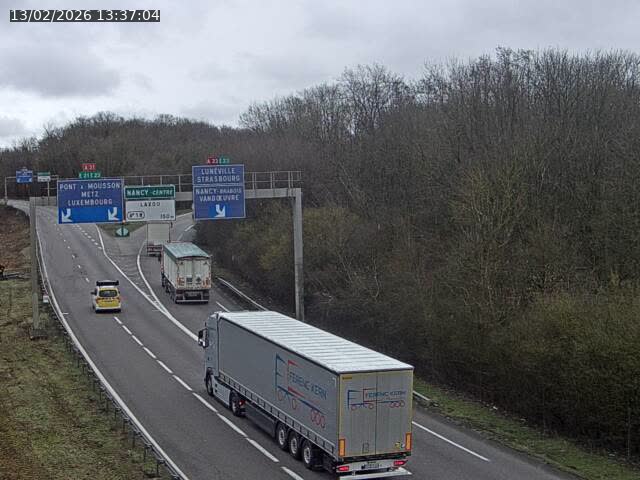 <h2>Caméra autoroute France - Biffurcation A31/A33, Laxou direction Nancy</h2>