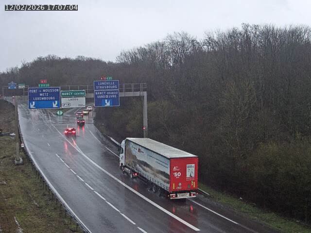<h2>Caméra autoroute France - Biffurcation A31/A33, Laxou direction Nancy</h2>