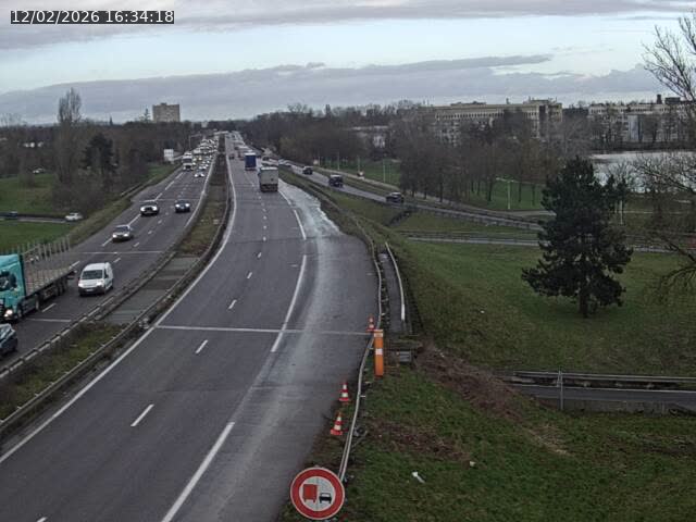 <h2>Caméra autoroute France - A31, Metz-centre direction Thionville</h2>
