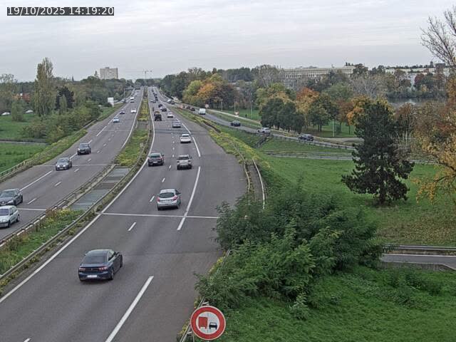 <h2>Caméra autoroute France - A31, Metz-centre direction Thionville</h2>