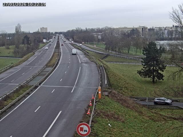 <h2>Caméra autoroute France - A31, Metz-centre direction Thionville</h2>