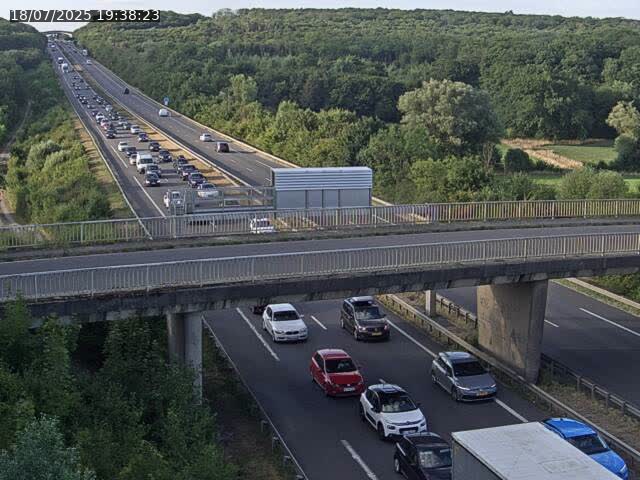 <h2>Caméra autoroute France - A31, Zoufftgen direction Luxembourg-ville, à la frontière entre la France et le Luxembourg</h2>