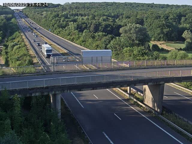 <h2>Caméra autoroute France - A31, Zoufftgen direction Luxembourg-ville, à la frontière entre la France et le Luxembourg</h2>