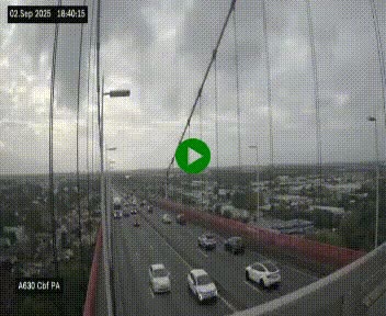 Webcam autoroute sur le périphérique de Bordeaux (A630) au nord de la ville. Caméra située sur le Pont d'Aquitaine.