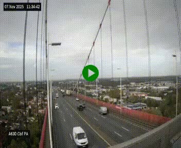 Webcam autoroute sur le périphérique de Bordeaux (A630) au nord de la ville. Caméra située sur le Pont d'Aquitaine.
