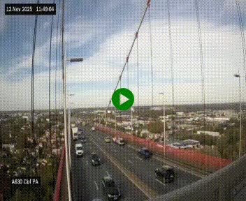 Webcam autoroute sur le périphérique de Bordeaux (A630) au nord de la ville. Caméra située sur le Pont d'Aquitaine.