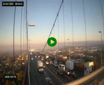 <h2>Webcam autoroute sur le périphérique de Bordeaux (A630) au nord de la ville. Caméra située sur le Pont d'Aquitaine.</h2>