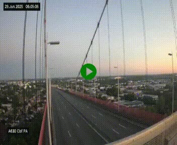 Webcam autoroute sur le périphérique de Bordeaux (A630) au nord de la ville. Caméra située sur le Pont d'Aquitaine.