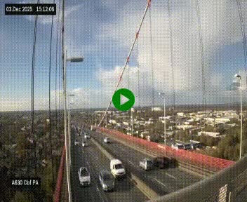 Webcam autoroute sur le périphérique de Bordeaux (A630) au nord de la ville. Caméra située sur le Pont d'Aquitaine.