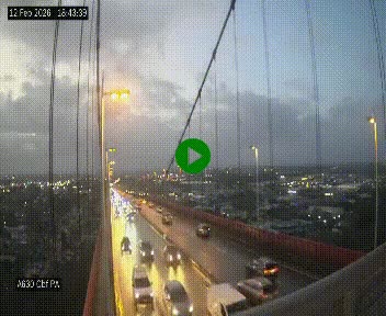 <h2>Webcam autoroute sur le périphérique de Bordeaux (A630) au nord de la ville. Caméra située sur le Pont d'Aquitaine.</h2>