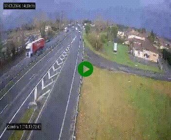 <h2>Vue en direct de l'autoroute A10 grâce à un drône situé au-dessus du péage de Virsac</h2>
