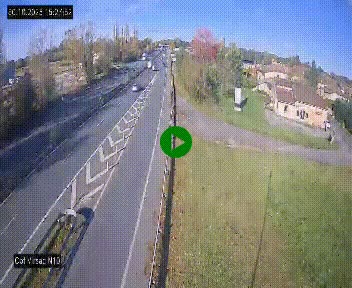 Vue en direct de l'autoroute A10 grâce à un drône situé au-dessus du péage de Virsac