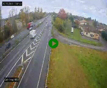Vue en direct de l'autoroute A10 grâce à un drône situé au-dessus du péage de Virsac