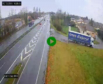 <h2>Vue en direct de l'autoroute A10 grâce à un drône situé au-dessus du péage de Virsac</h2>