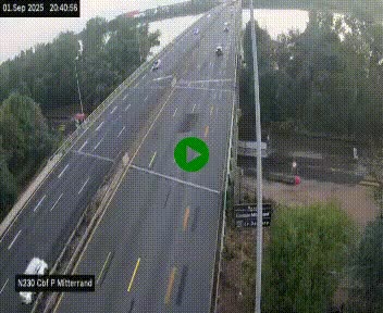 <h2>Webcam sur le périphérique de Bordeaux à l'est de la ville. Caméra située sur le Pont Mitterand sur la N230</h2>