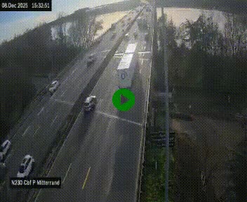 <h2>Webcam sur le périphérique de Bordeaux à l'est de la ville. Caméra située sur le Pont Mitterand sur la N230</h2>