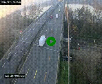 <h2>Webcam sur le périphérique de Bordeaux à l'est de la ville. Caméra située sur le Pont Mitterand sur la N230</h2>
