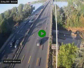 <h2>Webcam sur le périphérique de Bordeaux à l'est de la ville. Caméra située sur le Pont Mitterand sur la N230</h2>