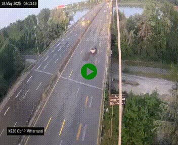 Webcam sur le périphérique de Bordeaux à l'est de la ville. Caméra située sur le Pont Mitterand sur la N230