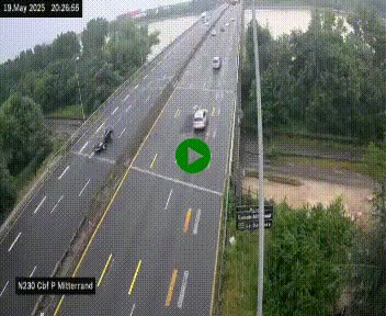 Webcam sur le périphérique de Bordeaux à l'est de la ville. Caméra située sur le Pont Mitterand sur la N230