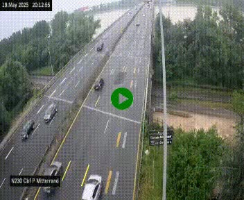 Webcam sur le périphérique de Bordeaux à l'est de la ville. Caméra située sur le Pont Mitterand sur la N230