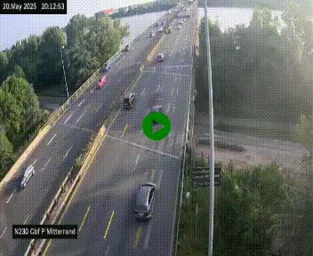 Webcam sur le périphérique de Bordeaux à l'est de la ville. Caméra située sur le Pont Mitterand sur la N230