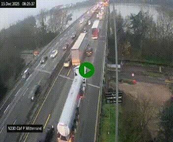 <h2>Webcam sur le périphérique de Bordeaux à l'est de la ville. Caméra située sur le Pont Mitterand sur la N230</h2>