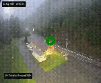 Webcam à l'entrée du tunnel du Somport, côté français, sur la N134, dans les Pyrénées, en direction de l'Espagne, à 1116 mètres d'altitude