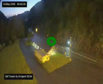 Webcam à l'entrée du tunnel du Somport, côté français, sur la N134, dans les Pyrénées, en direction de l'Espagne, à 1116 mètres d'altitude