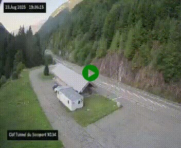 Webcam à l'entrée du tunnel du Somport, côté français, sur la N134, dans les Pyrénées, en direction de l'Espagne, à 1116 mètres d'altitude
