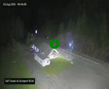 Webcam à l'entrée du tunnel du Somport, côté français, sur la N134, dans les Pyrénées, en direction de l'Espagne, à 1116 mètres d'altitude