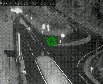 Webcam routière sur la N122 au niveau du Tunnel du Lioran. Vue de l'entrée côté Aurillac.
