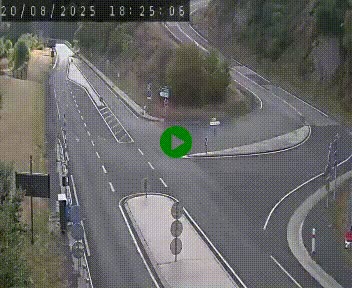 Webcam routière sur la N122 au niveau du Tunnel du Lioran. Vue de l'entrée côté Aurillac.