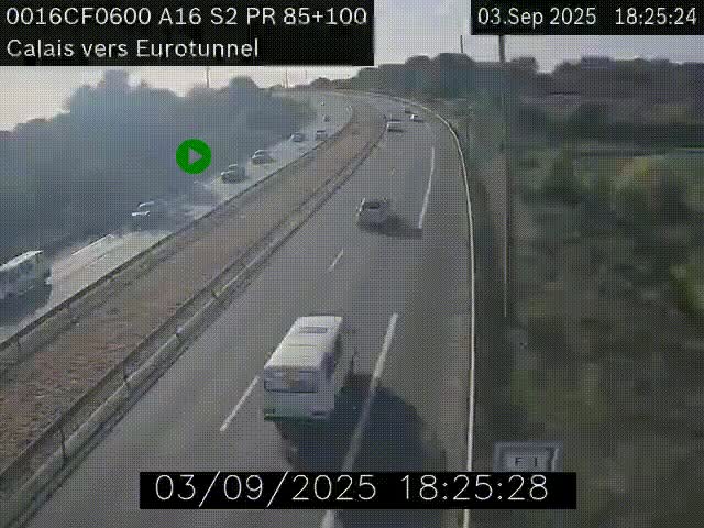 <h2>Webcam A16 à Calais en direction du Tunnel sous la Manche (Eurotunnel)</h2>