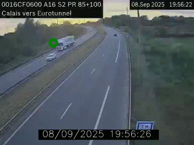 <h2>Webcam A16 à Calais en direction du Tunnel sous la Manche (Eurotunnel)</h2>