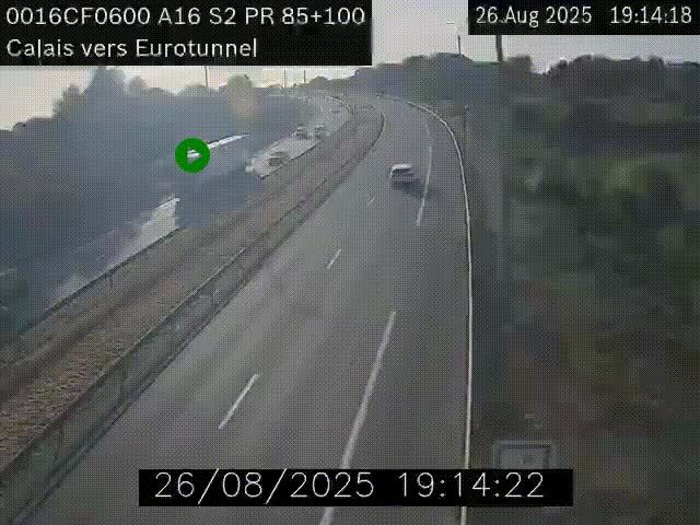 <h2>Webcam A16 à Calais en direction du Tunnel sous la Manche (Eurotunnel)</h2>