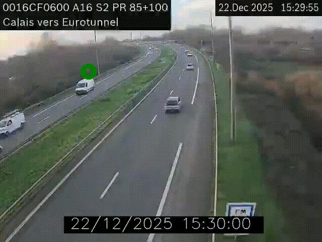 <h2>Webcam A16 à Calais en direction du Tunnel sous la Manche (Eurotunnel)</h2>