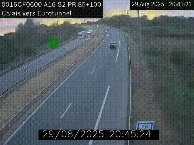 <h2>Webcam A16 à Calais en direction du Tunnel sous la Manche (Eurotunnel)</h2>