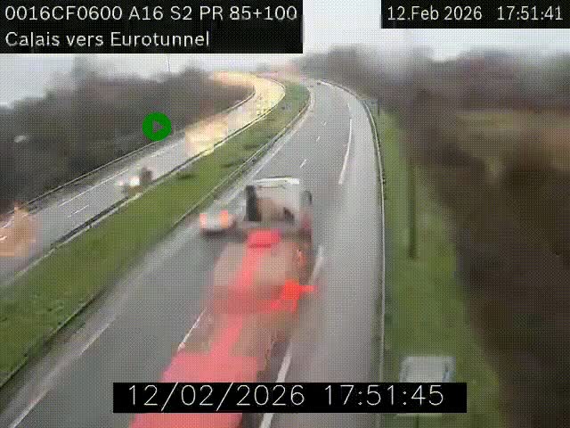 <h2>Webcam A16 à Calais en direction du Tunnel sous la Manche (Eurotunnel)</h2>