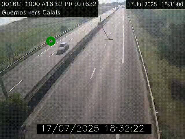 Webcam A16 juste après l'aire de repos d'Offekerque à Guemps. Vue orientée vers Calais