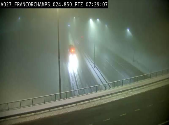 <h2>Webcam E42 (A27) dans les Ardennes à Francorchamps, à proximité du circuit de Spa. Vue orientée vers Liège</h2>