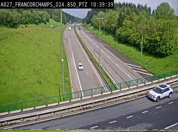 Webcam E42 (A27) dans les Ardennes à Francorchamps, à proximité du circuit de Spa. Vue orientée vers Liège
