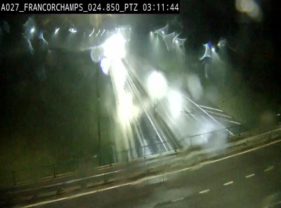 <h2>Webcam E42 (A27) dans les Ardennes à Francorchamps, à proximité du circuit de Spa. Vue orientée vers Liège</h2>