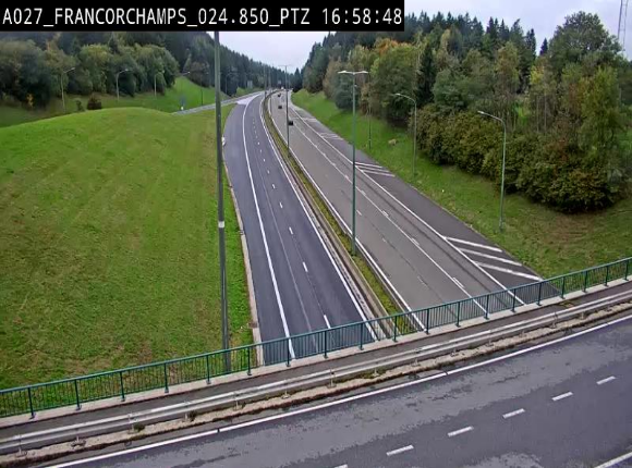 Webcam E42 (A27) dans les Ardennes à Francorchamps, à proximité du circuit de Spa. Vue orientée vers Liège