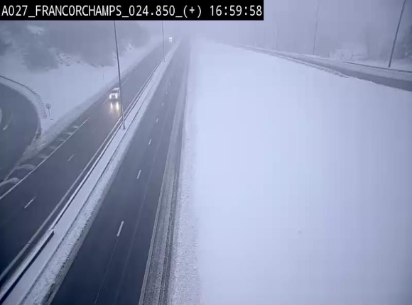 Caméra autoroutière à proximité du circuit de Spa-Francorchamps à Stavelot sur l'A27/E42