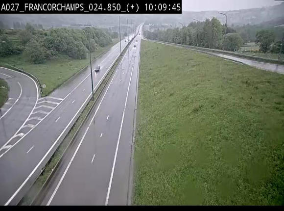 Caméra autoroutière à proximité du circuit de Spa-Francorchamps à Stavelot sur l'A27/E42