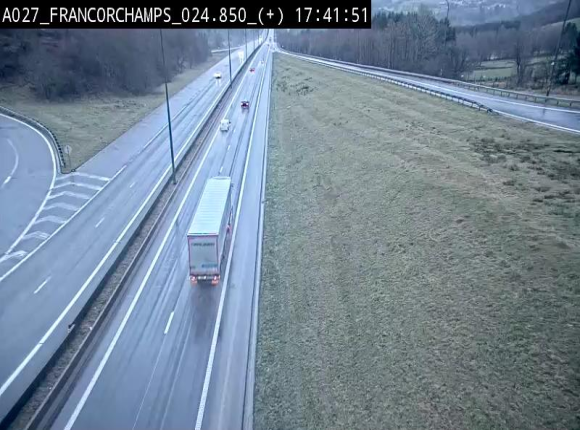 Caméra autoroutière à proximité du circuit de Spa-Francorchamps à Stavelot sur l'A27/E42