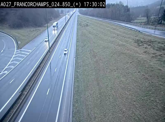 Caméra autoroutière à proximité du circuit de Spa-Francorchamps à Stavelot sur l'A27/E42