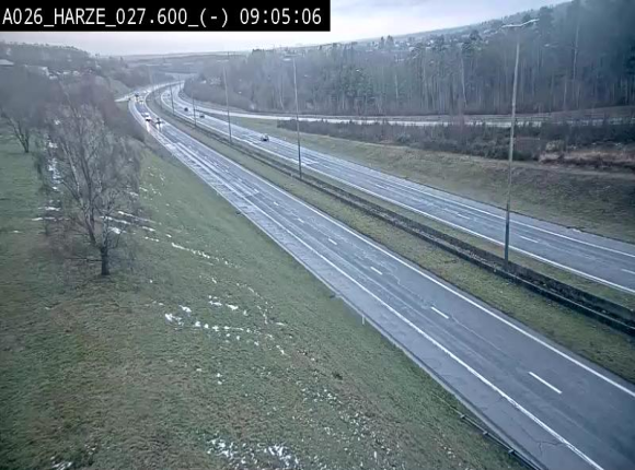 Webcam E25/A26 à Aywalle, à hauteur de la sortie Harzé. Vue orientée vers liège