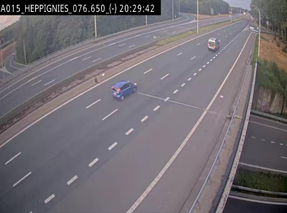 <h2>Webcam autoroute Belgique - Heppignies - E42 direction Namur - BK 76.4</h2>